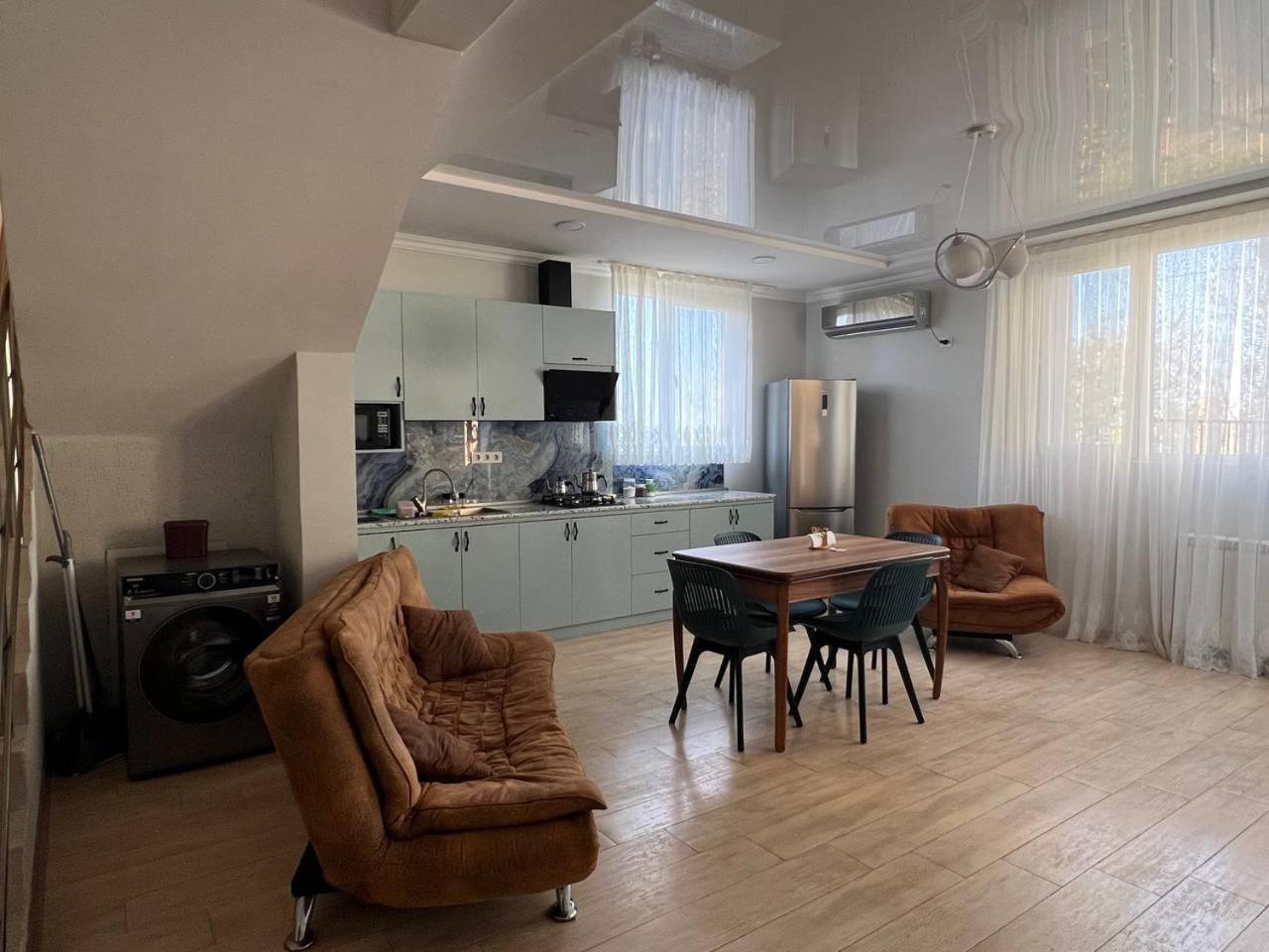 מלון Gt House באטומי מראה חיצוני תמונה
